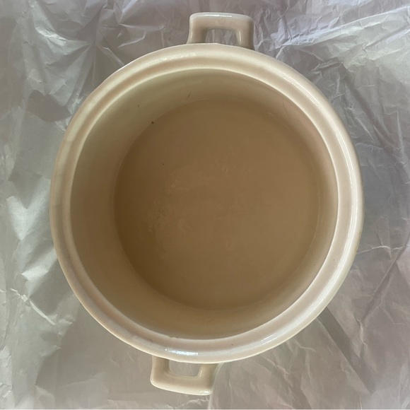 Beleek Irish China lidded butter dish, 7th mark - Picture 4 of 5